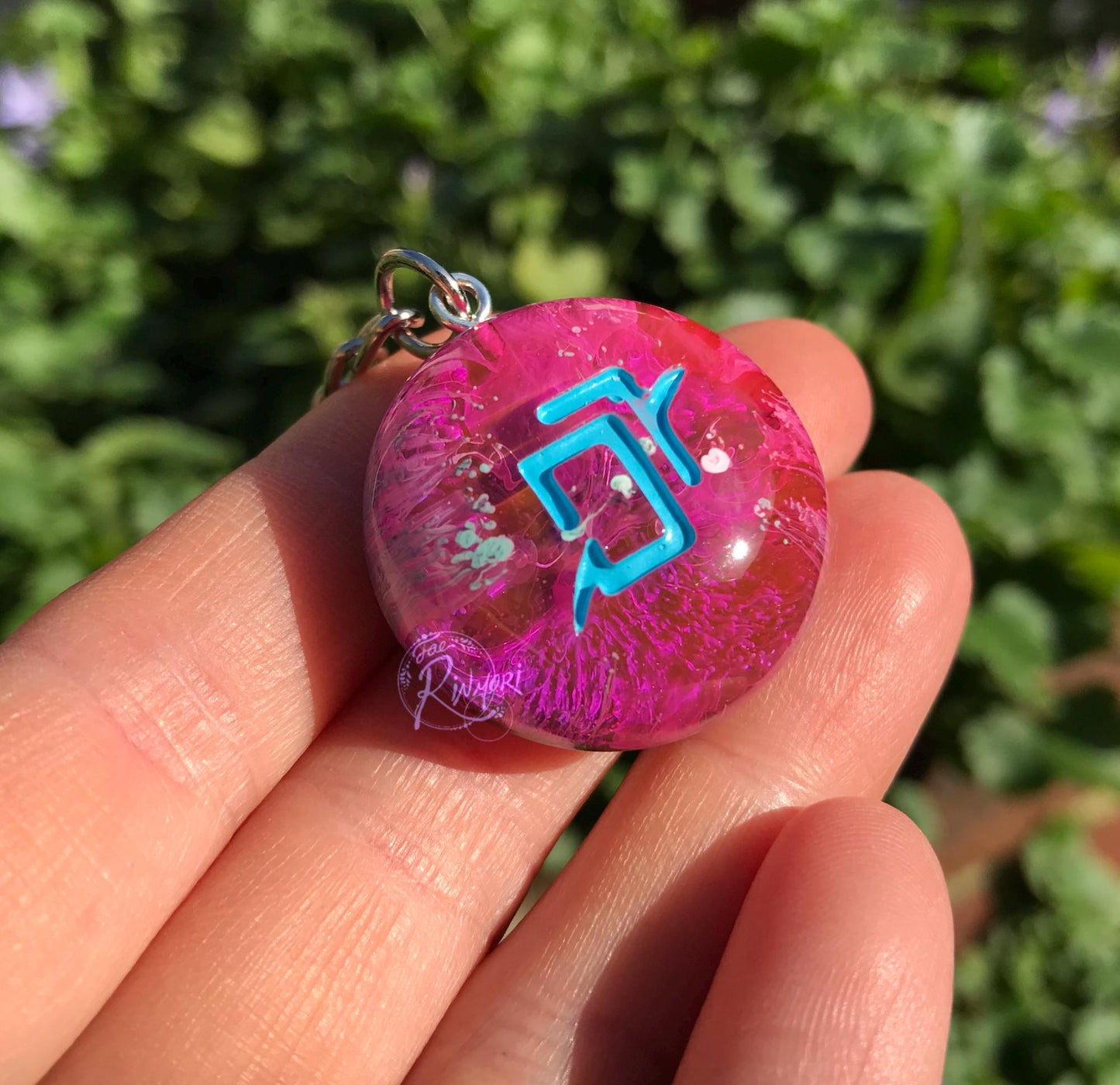 FFXIV Astrologian Healer Role Job Stone - Hot Pink