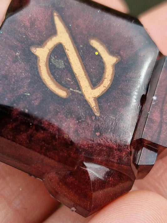 FFXIV Gunbreaker Tank Role Job Stone - Dark Red