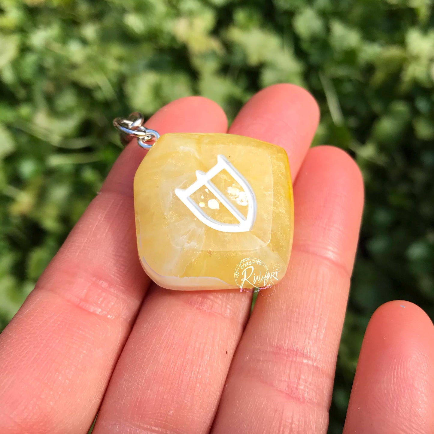 FFXIV Paladin Tank Role Job Stone - Gold