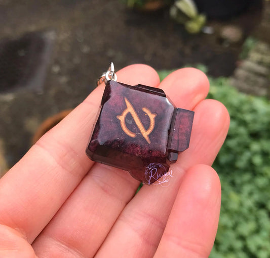 FFXIV Gunbreaker Tank Role Job Stone - Dark Red
